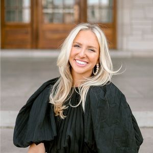 Meet your Posher, Caroline